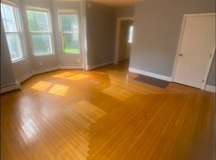 27 Windsor St #1L, Worcester, MA 01605