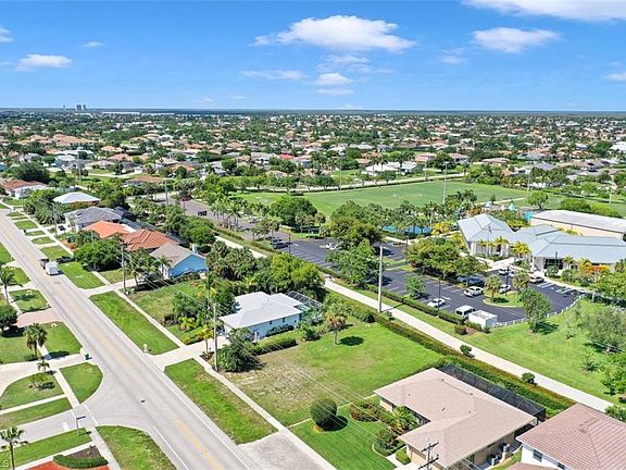 3rd image of 307 S Heathwood Dr Lot 8