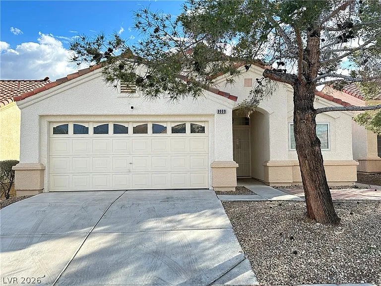 8009 Sierra Largo Dr — Photo 1