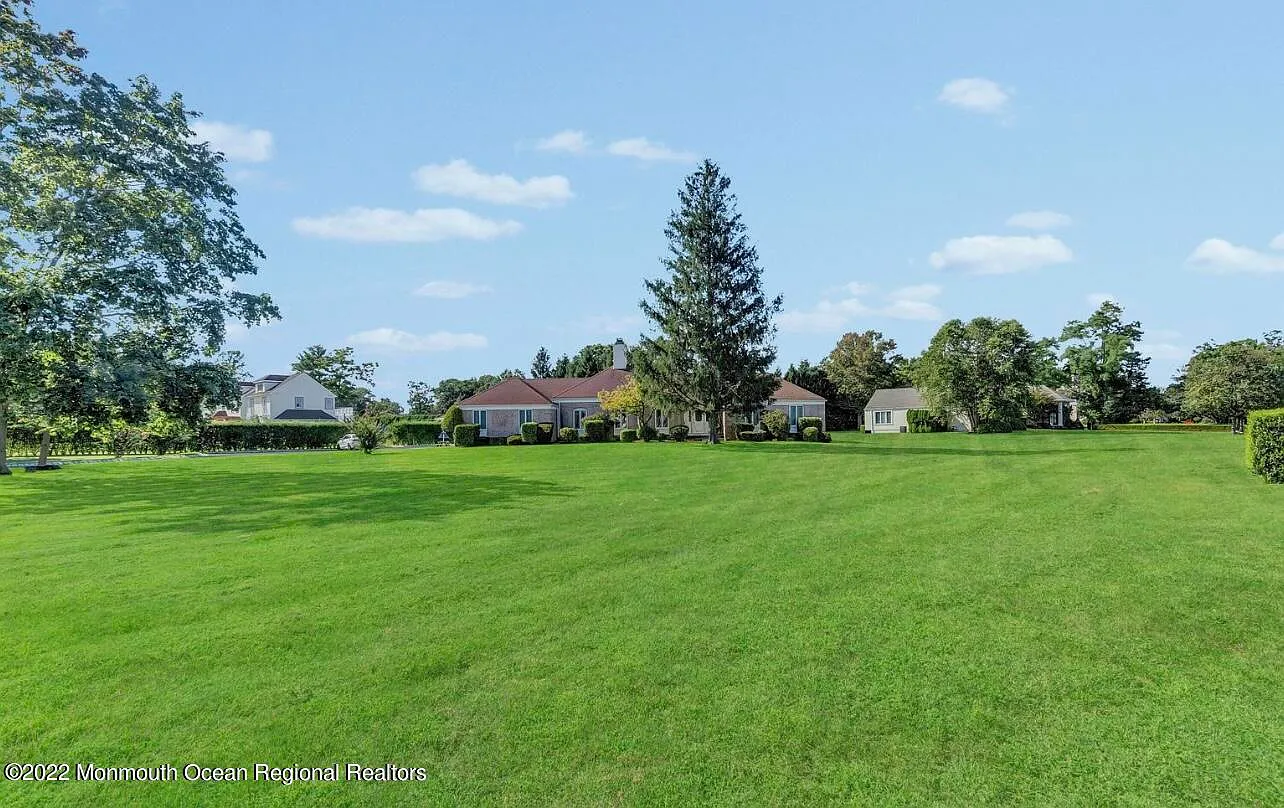 6 bed, 2712 sqft, $4,500 — Photo 3