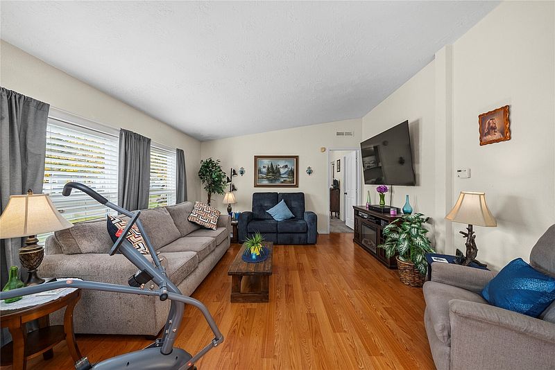 3rd image of 109 Halliday Road #5