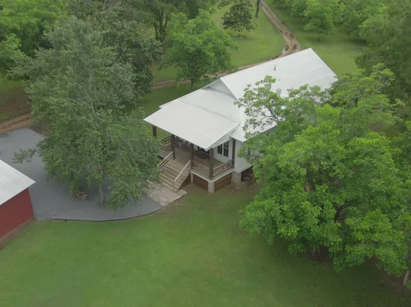 56 Adams Dr, Mangham, LA 71259