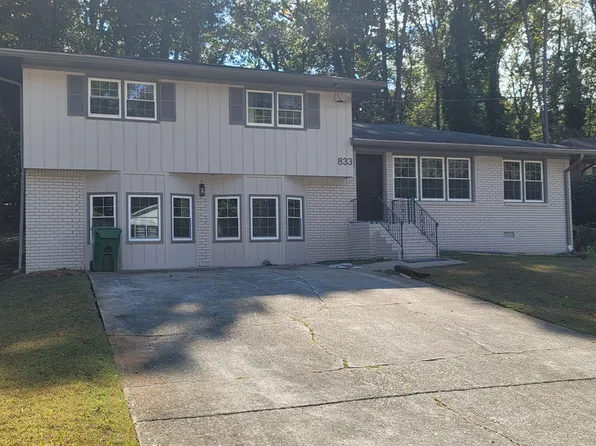 833 San Miguel Dr, Stone Mountain, GA 30083