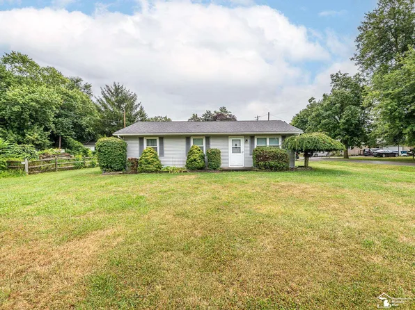 14380 Cedar St, Monroe, MI 48161