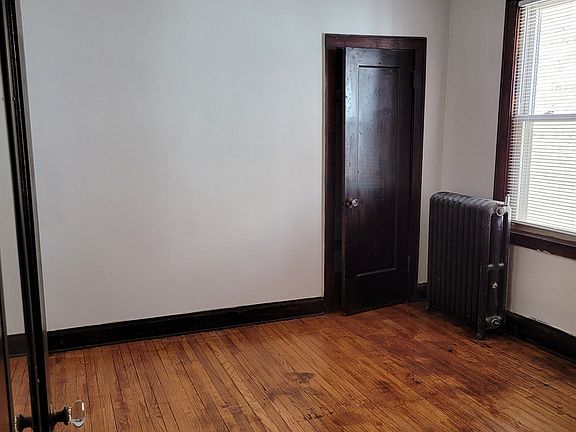5th image of 8033 S Marshfield Ave #2