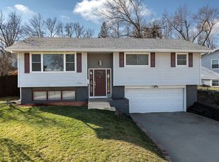 3415 Sheridan Dr SE, Cedar Rapids, IA 52403