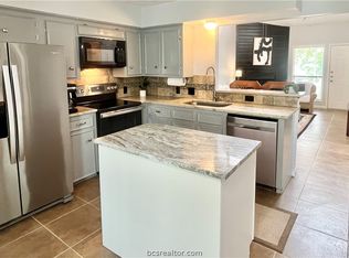 1800 Woodsman Dr APT C, College Station, TX 77840