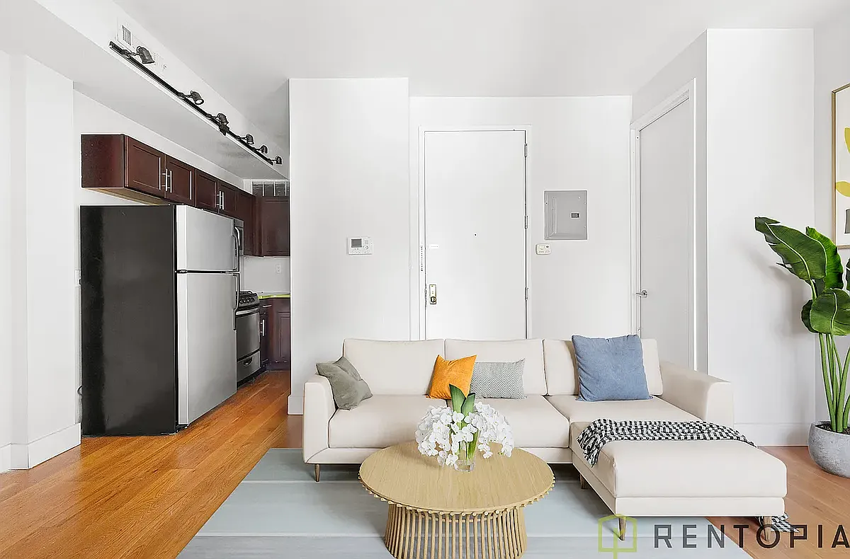 473 Grand Street — Photo 3
