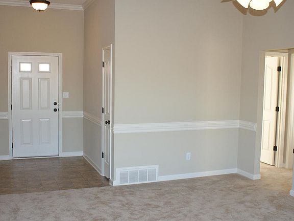 4th image of 8679 Bonfire Dr