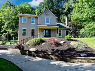5015 Karrington Dr, Gibsonia, PA 15044