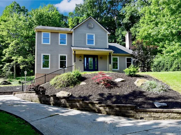 5015 Karrington Dr, Gibsonia, PA 15044