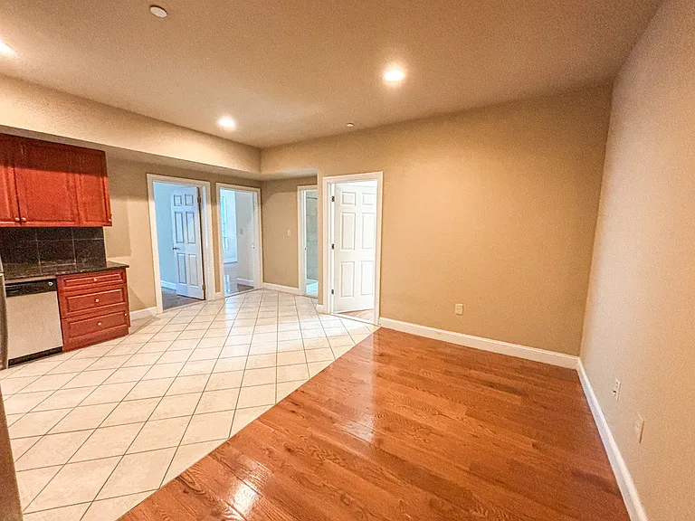 921 Ridge Ave #3D — Photo 7