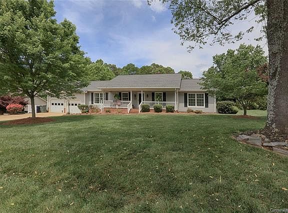 2nd image of 136 Eastwood Dr