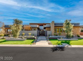 15 Hawk Ridge Dr, Las Vegas, NV 89135