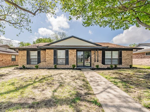 3402 Blue Ridge Ln, Garland, TX 75042