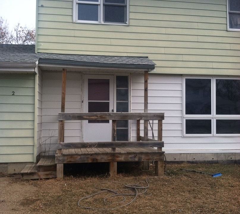 1st image of 406 Centennial Dr