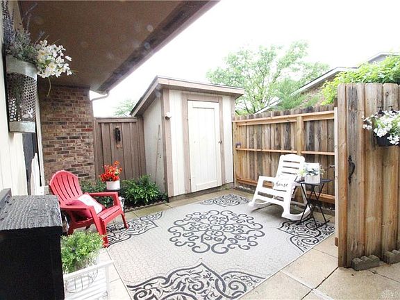 3rd image of 2866 Foxwood Ct