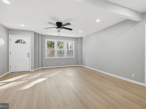 2nd image of 2137 Veale Rd