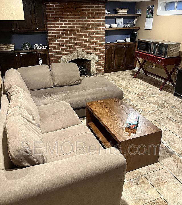 1st image of 635 Perry Ave