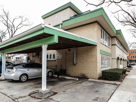3rd image of 245 S Oak Park Ave APT D