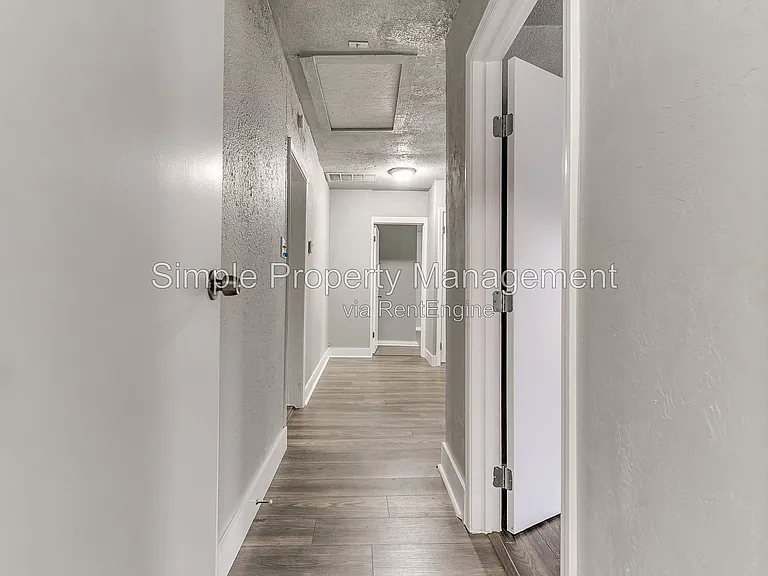 1728 NE Euclid St — Photo 16