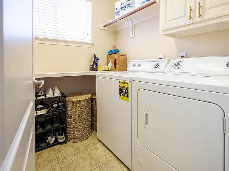 6515 Costa Sienna Ln — Photo 34
