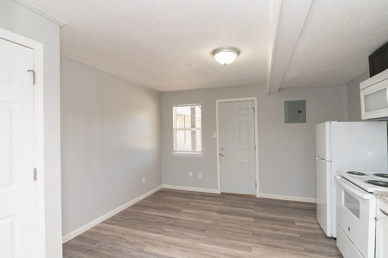 1518 East McCarty Street - 9 — Photo 4