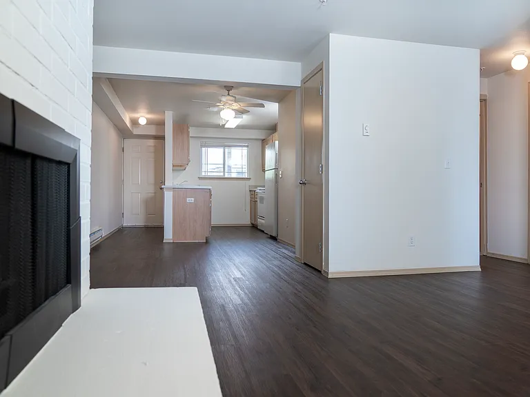 Kitchen/Livingroom Kitchen/Livingroom