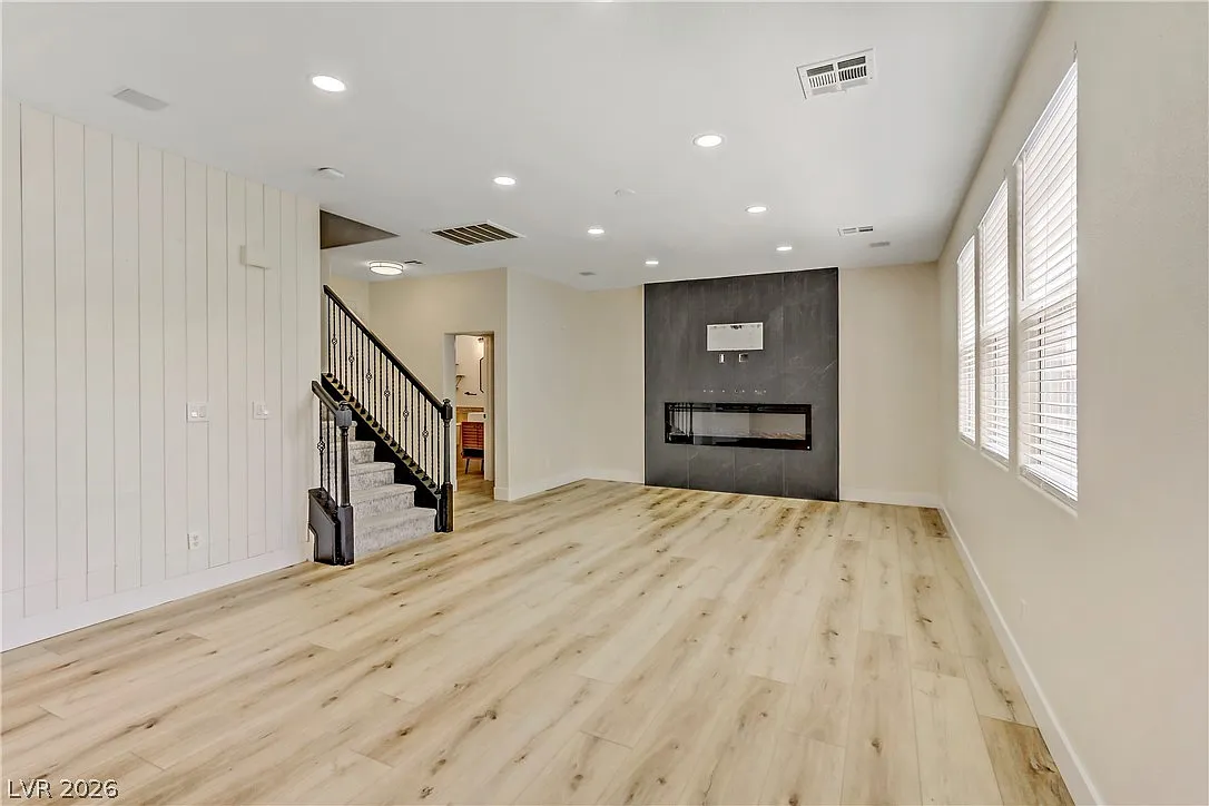 Building Photo - 11223 Tribiani Ave