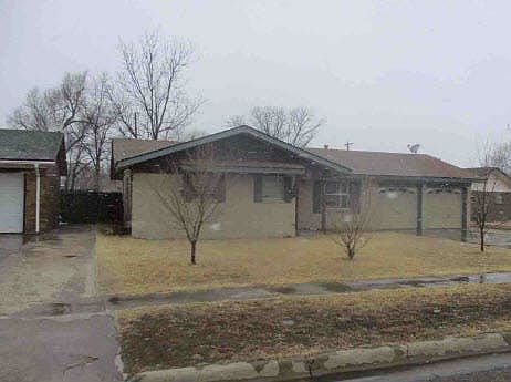 1st image of 213 Chelsea Ave