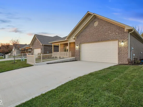 5406 E Commons North Dr, Mooresville, IN 46158