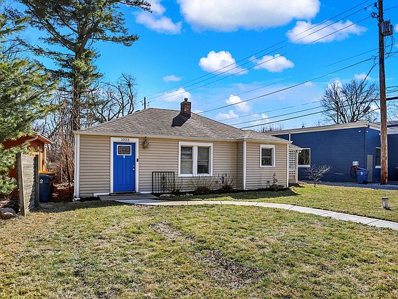 3rd image of 1023 Helen Dr