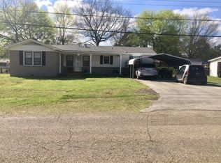 706 Pocono St, Marshall, TX 75672