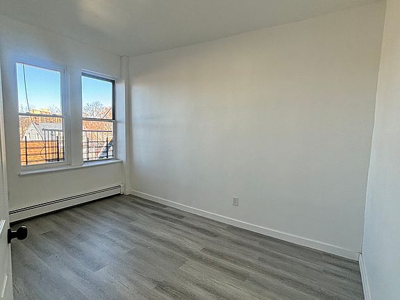 3rd image of 347 Park Ave #21