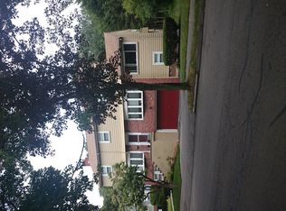 85 Dale St, Brookline, MA 02467