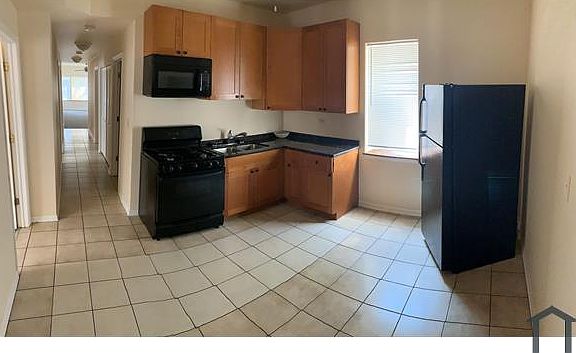 5th image of 5414 S Bishop St #2