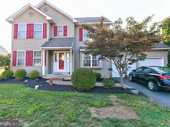 3rd image of 117 W Hillside Dr