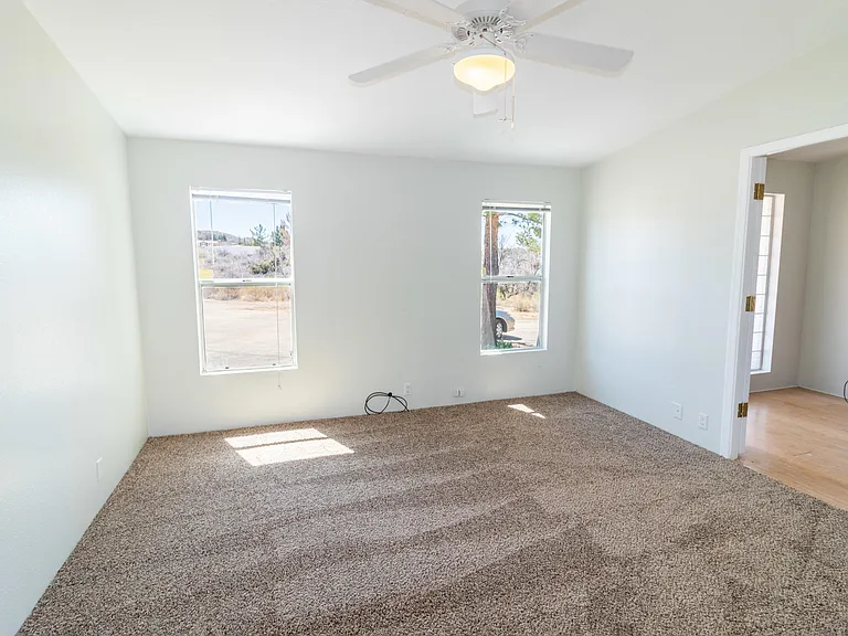 1040 W Barbara Pl — Photo 9