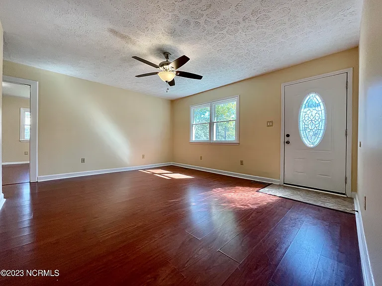 3804 Brandywine Dr — Photo 5