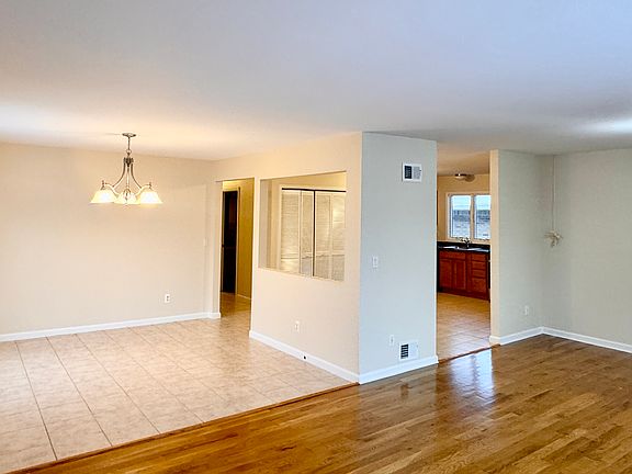 4th image of 57 Franklin St APT 2