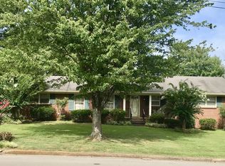 1111 Trinity Dr, Murfreesboro, TN 37129