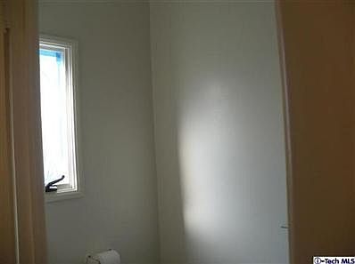 4th image of 726 New York Dr