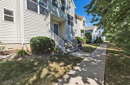 5th image of 312 Ventnor Ct #312