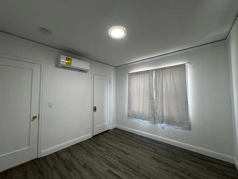 1106 N Fruit Ave — Photo 10