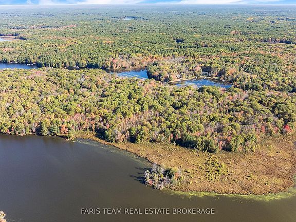 3rd image of 1813 Island Rd