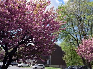 14 Newtown Rd UNIT B4, Danbury, CT 06810