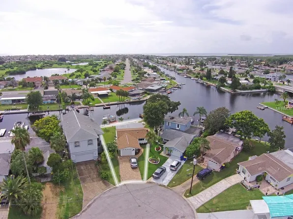 5133 Blue Heron Dr, New Port Richey, FL 34652