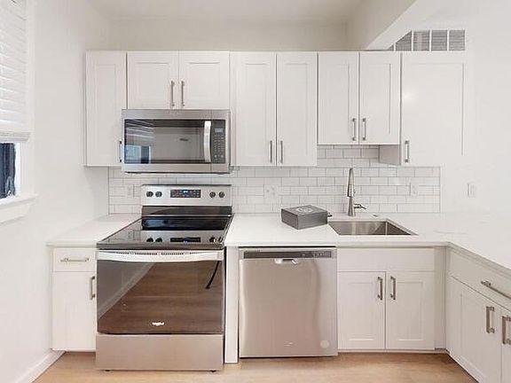 2nd image of 603 E Ann St #4
