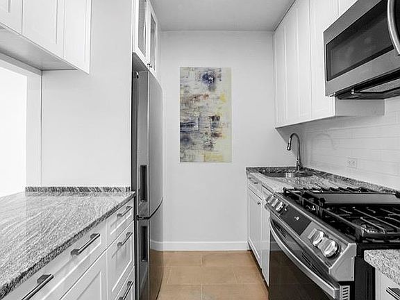 4th image of 150 E 85th St APT 9F