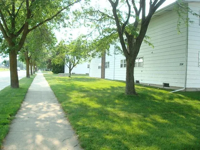 2214 Superior Ave — Photo 14